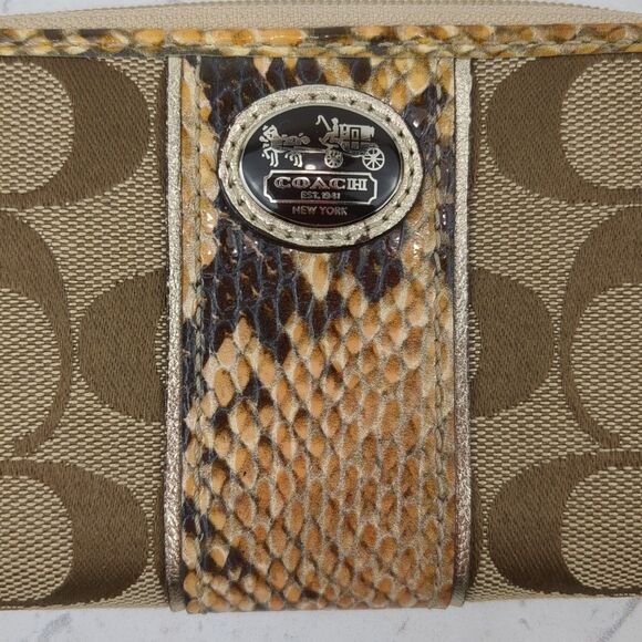 Coach Sutton Signature C Python Universal Case Wristlet Khaki Natural 61851 - Picture 2 of 14
